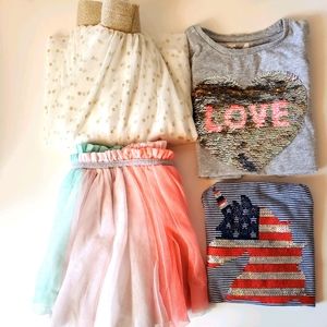 T-shirts and skirts bundle PREOWNED pieces